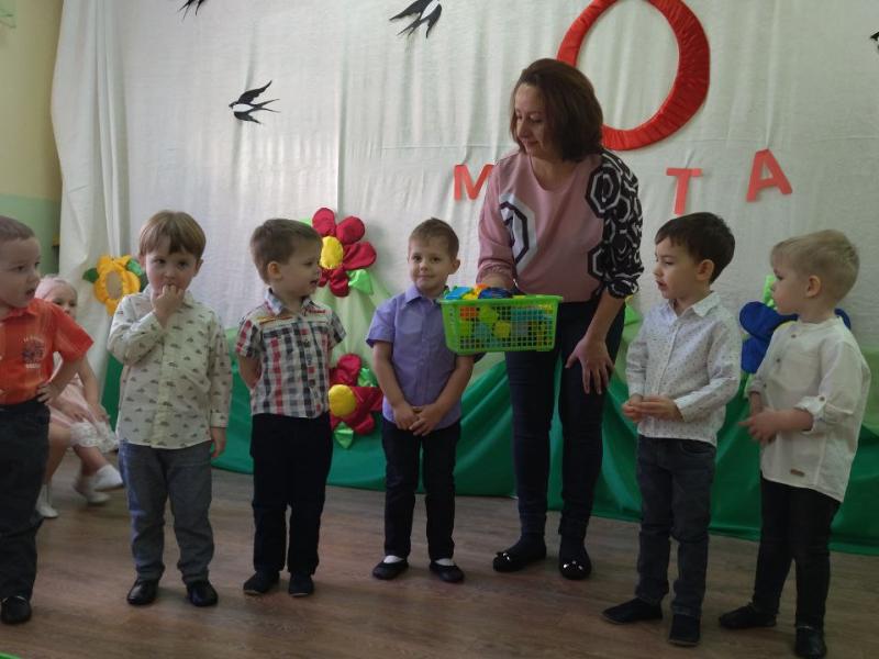 Праздник 8 марта